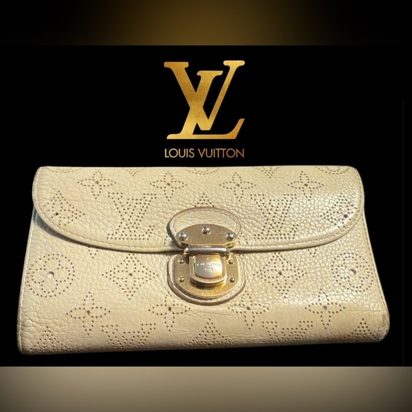 Louis Vuitton Mahina Amelia Portefeuille Long Wallet Cream Beige Leather Gold LV - Picture 1 of 16